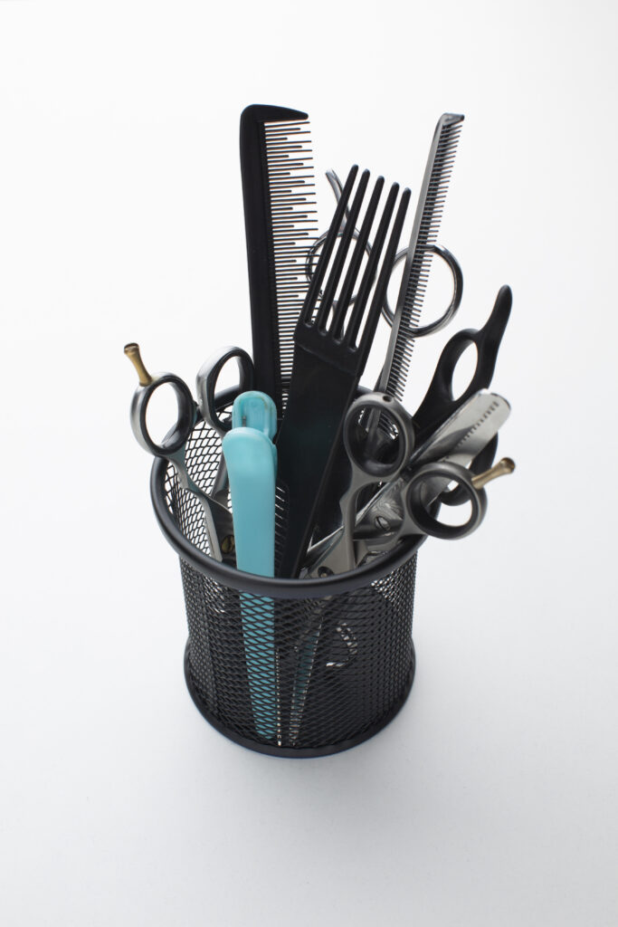 close-up-hairdressing-supplies